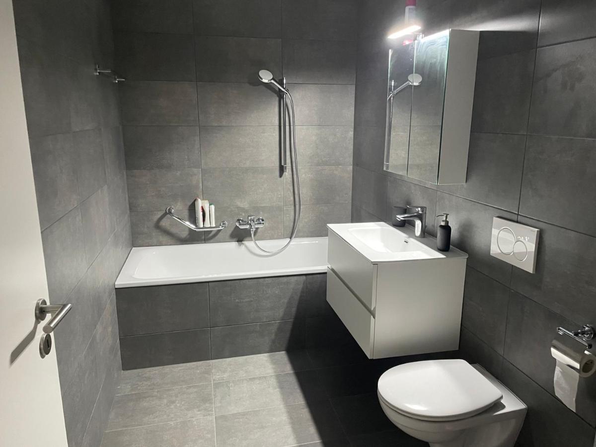 Chambre Double Монтрё Экстерьер фото