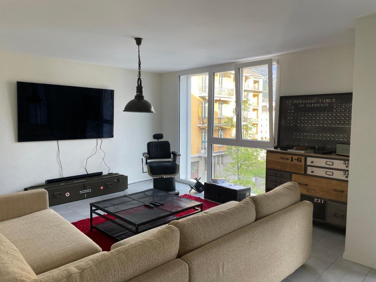 Chambre Double Монтрё Экстерьер фото