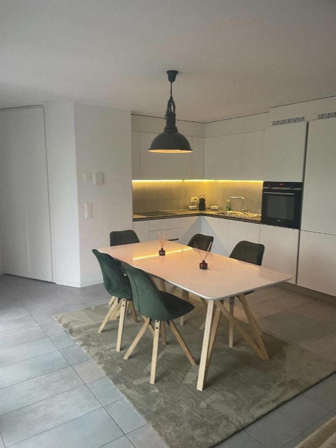 Chambre Double Монтрё Экстерьер фото